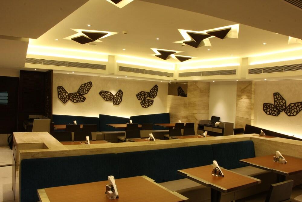 Hotel Fidalgo Panaji Exteriör bild