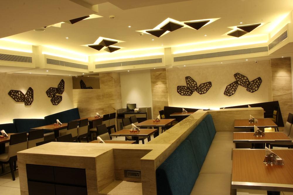 Hotel Fidalgo Panaji Exteriör bild