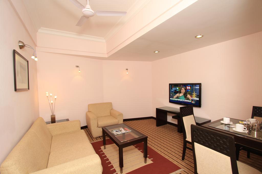 Hotel Fidalgo Panaji Exteriör bild