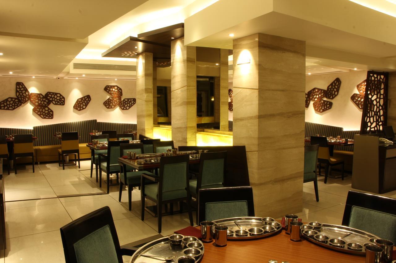 Hotel Fidalgo Panaji Exteriör bild